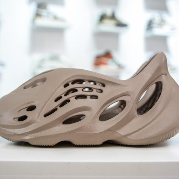 AD Yeezy Foam Runner - Shoes
