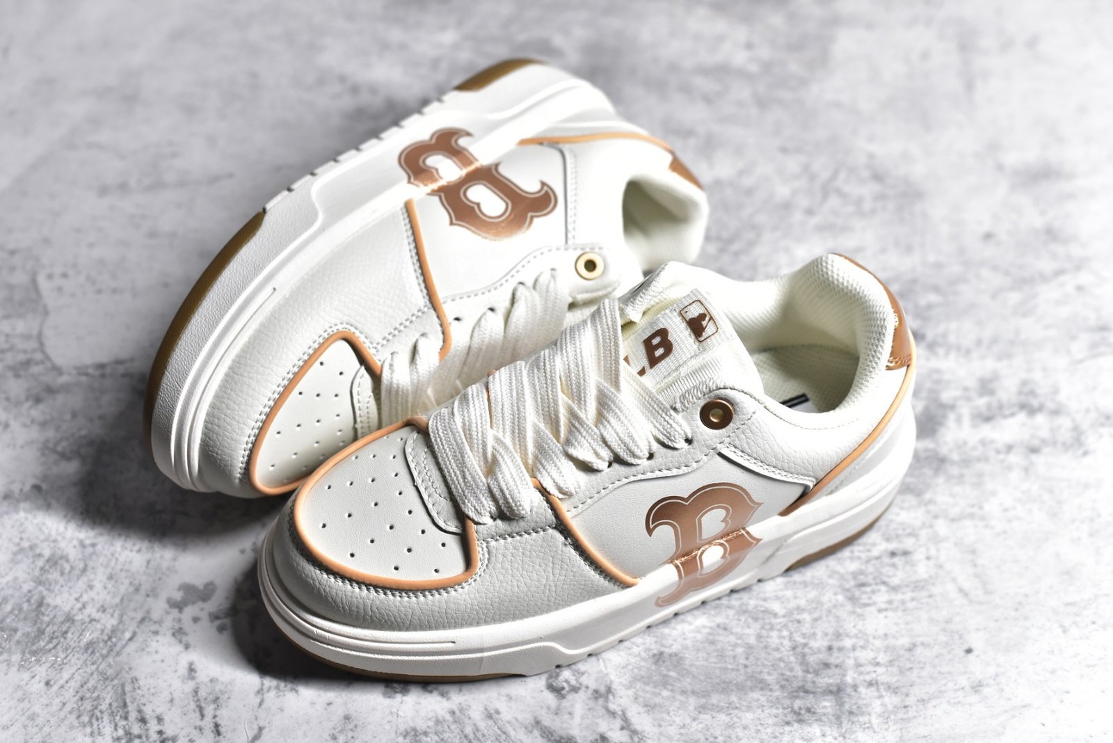 NB 550 Boston Red Sox White/Brown Leather - Sneakers - Image 7
