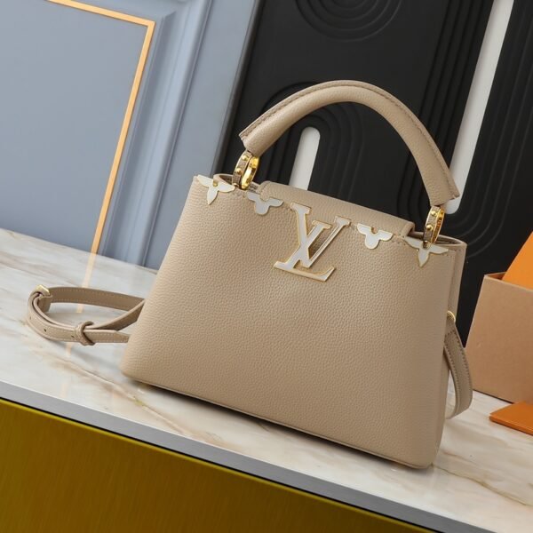 LV Capucines - Bag
