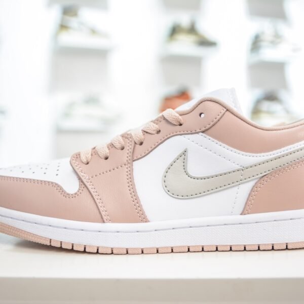 NK Air Jordan 1 Low White/Light Pink - Sneakers