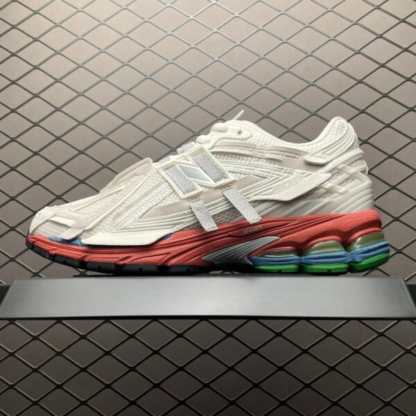 NB 2002R Protection Pack - Sneakers
