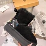 UGG Classic Mini Bow – Stiefel