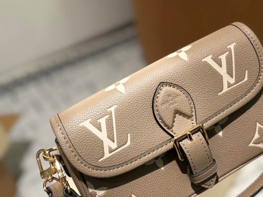 LV Dauphine Mini Monogram Giant Reverse - Bag - Image 5
