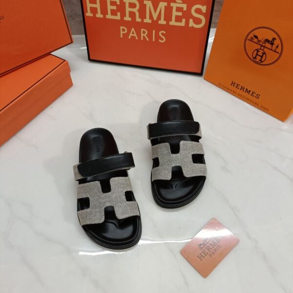 HM Oran Sandals Black/White - Sandals