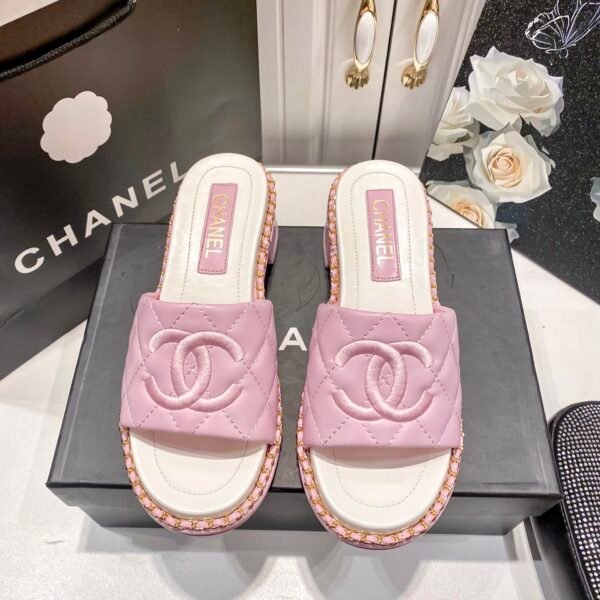 CC Quilted CC Chain Heel Slides - Slides