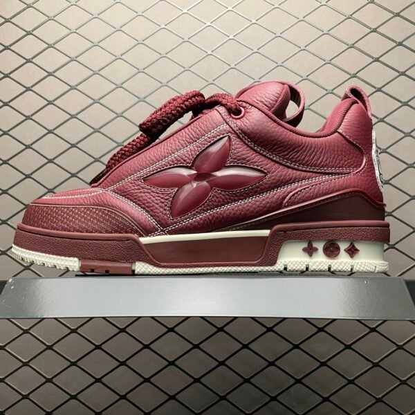 LV LV Trainer Burgundy Leather - Sneakers