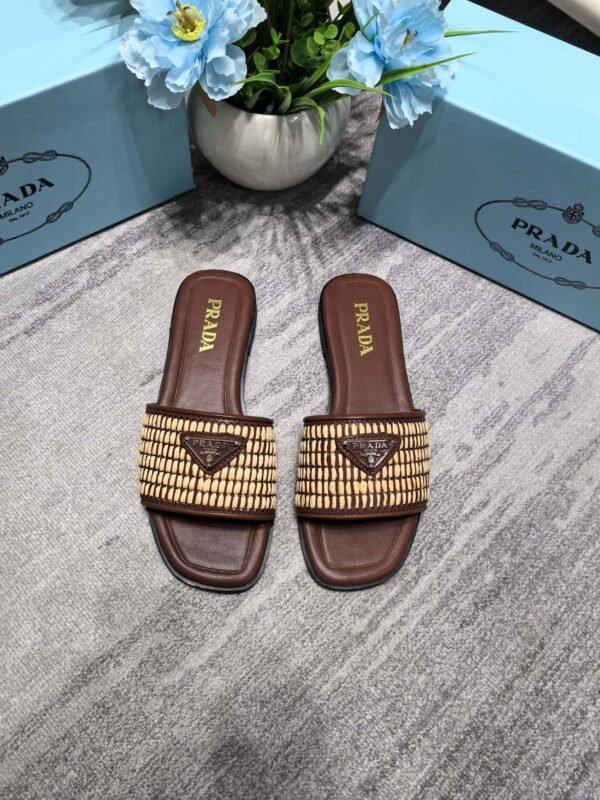 PR Raffia Slides – Slides