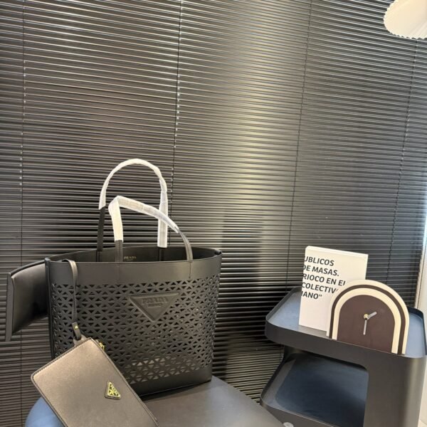 PR Symbole Large Black Leather - Bag