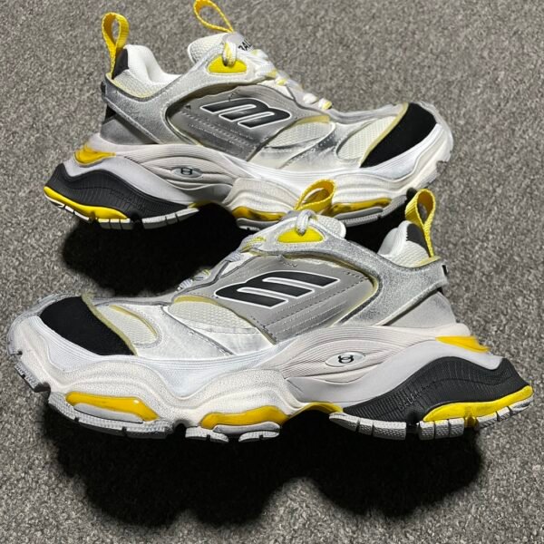 BAL Track 2 - Sneakers
