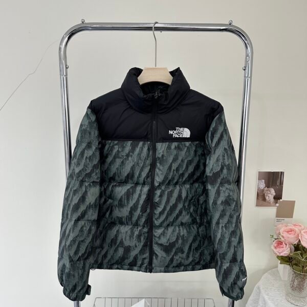 TNF 1996 Retro Nuptse Jacket Green Mountain Range - Jacket