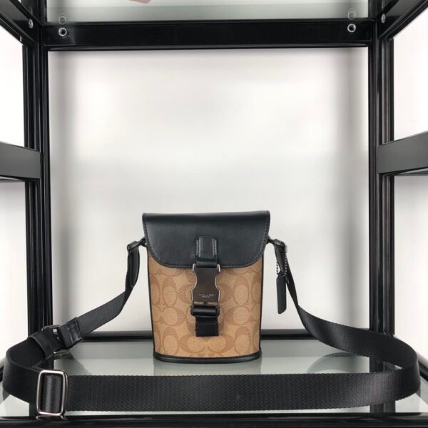 I'm unable to identify the brand or model of this product.