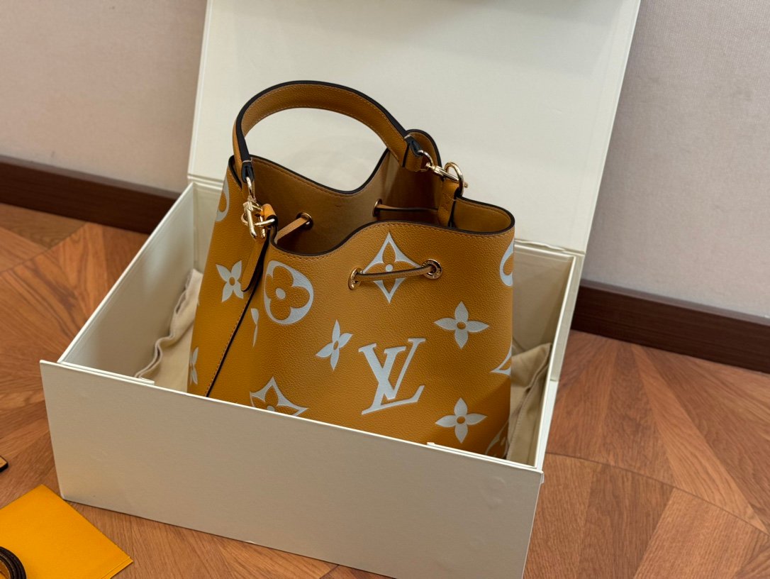 LV Neonoe Monogram Giant - Bag - Image 8
