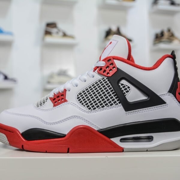 NK Air Jordan 4 Retro Fire Red - Sneakers