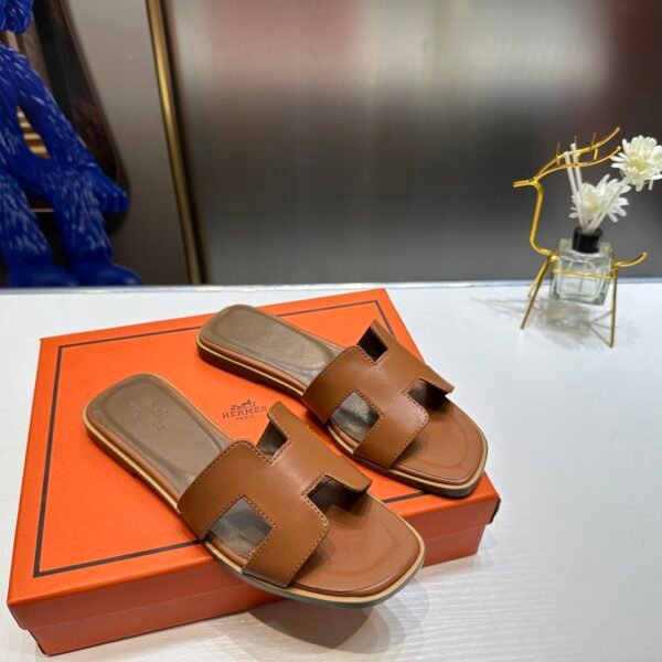 HM Oran Sandals - Sandals
