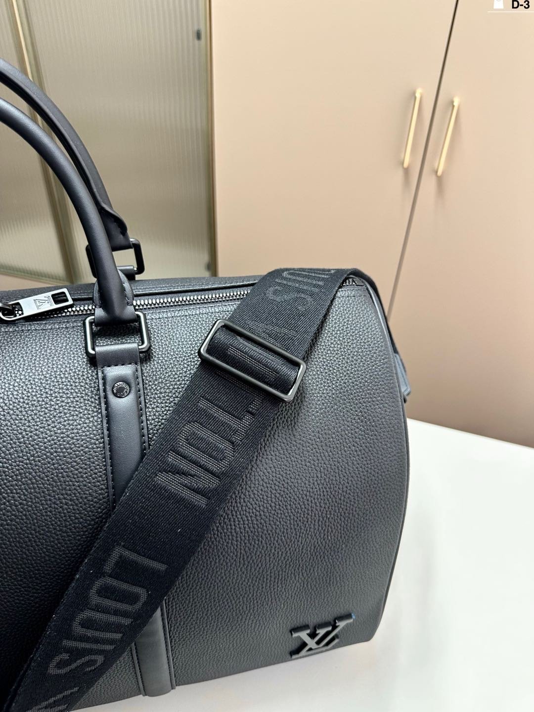 LV Keepall Bandoulière 55 Black Taiga Leather - Bag - Image 5