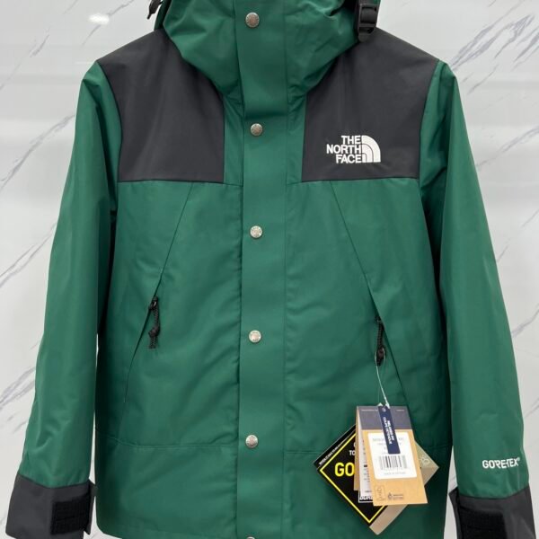 ```TNF Mountain Jacket - Jacket```