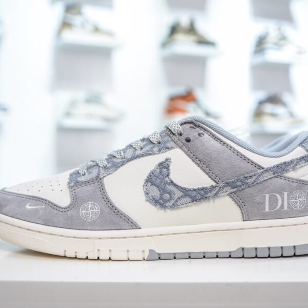 NK Dunk Low x CD Grey/White - Sneakers