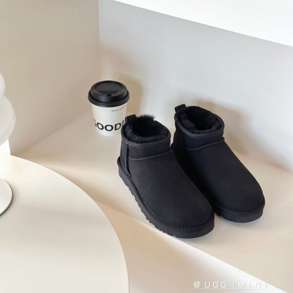 UGG Classic Ultra Mini - Boots