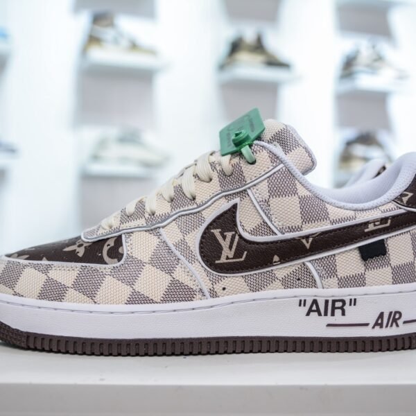LV Air Force 1 Low x OW - Sneakers