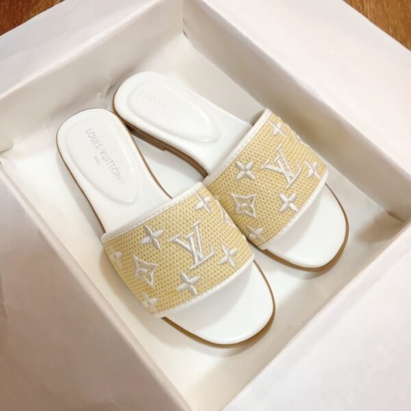 LV Paseo Flat Comfort Mule Beige/White Monogram - Slides