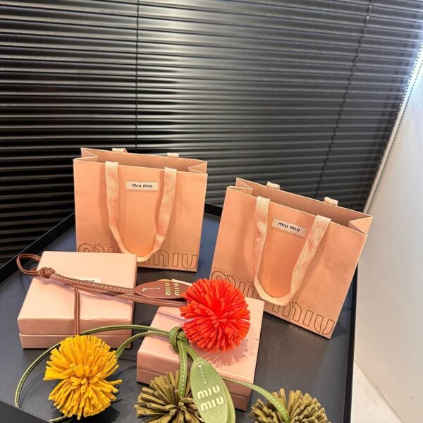 MIU Flower Bag Charm - Keychain