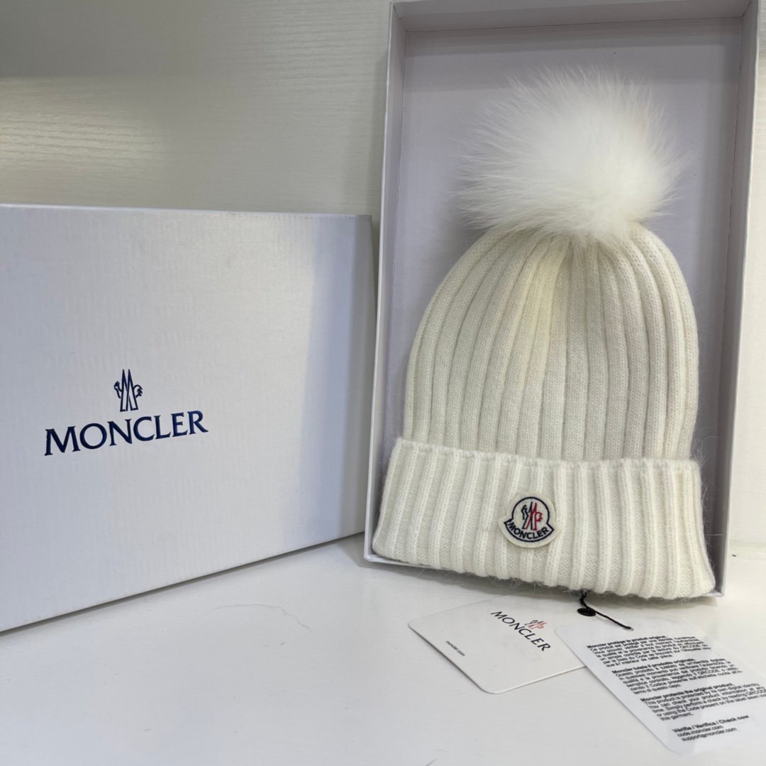 MCL Pom Pom Beanie Black/White Wool - Hat - Image 3