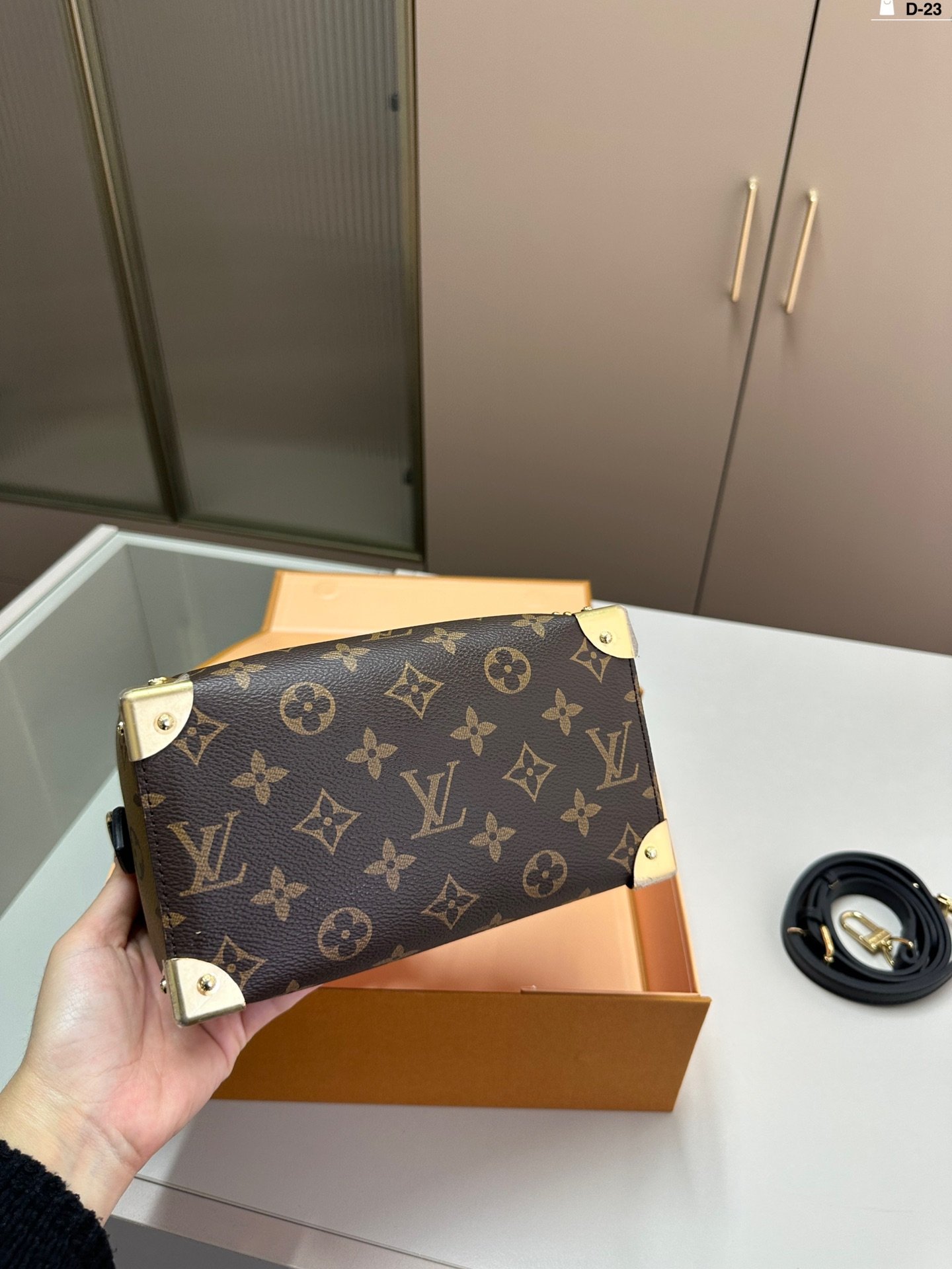 LV Speedy Bandoulière 20 Monogram - Bag - Image 3