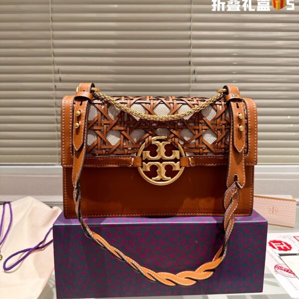 TB Comes with a folding gift box. Cowhide