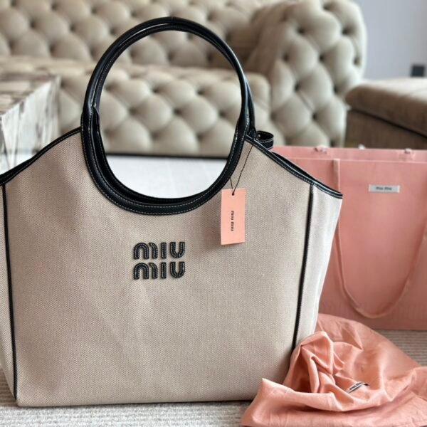 MIU Logo Canvas Tote Beige/Black Canvas - Bag