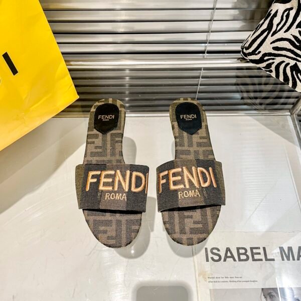 FD Roma Slides - Slides