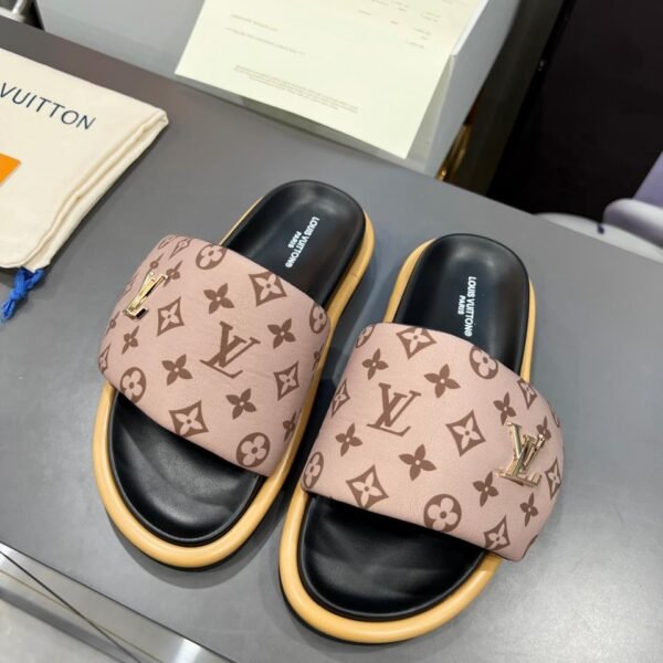 LV Waterfront - Slides