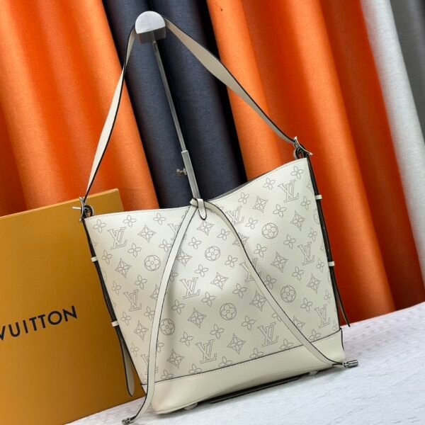 LV Onthego GM Monogram Empreinte Cream - Bag