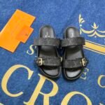 LV Waterfront Mule – Slides