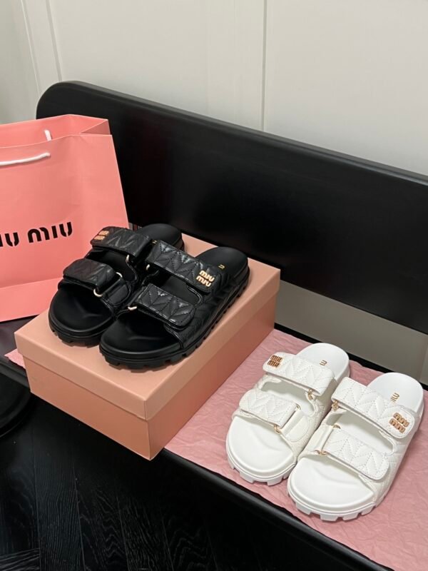 MIU Quilted Platform Slides – Slide