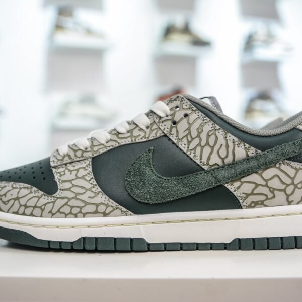 NK Dunk Low Premium Elephant - Sneakers