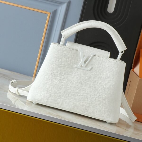LV Capucines BB - Bag