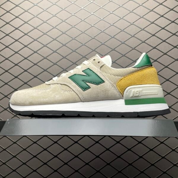 NB 990v1 - Sneakers