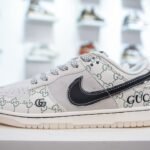 NK Dunk Low x GG – Sneakers – Beige