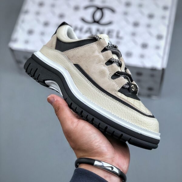 CC Trail Sneakers Beige Suede - Sneakers