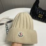 MCL Ribbed Wool Beanie Beige – Cappello – Rosso