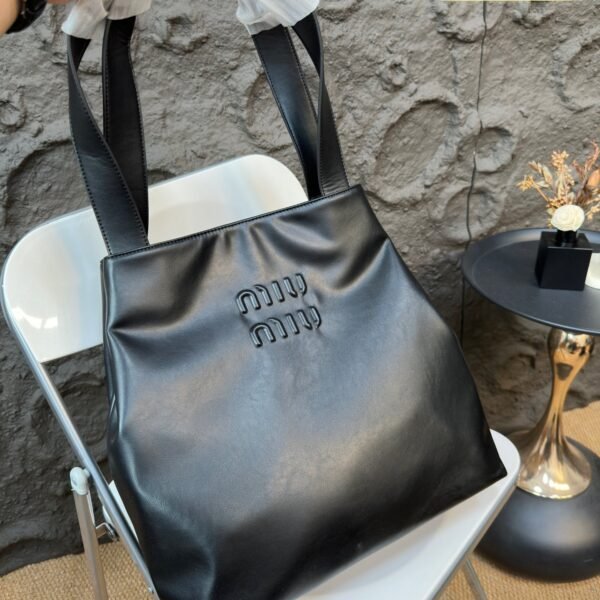 MIU Wander Small Black Leather - Bag