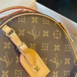 LV Boite Chapeau Souple – Bag – Gold