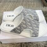 CD Dway Slides Oblique Canvas – Slides