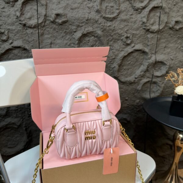 MIU Wander Matelassé Mini Pink Leather - Bag