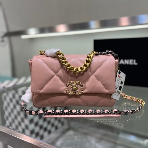 CC 19 Flap Small Pink Lambskin - Bag