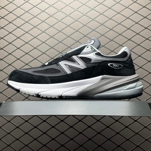 NB 990v6 - Sneakers