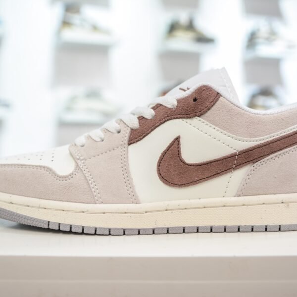 NK Air Jordan 1 Low OG Year of the Rabbit Brown/White Suede - Sneakers