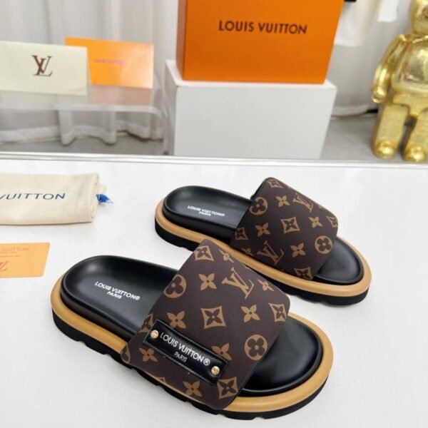 LV Waterfront - Slides