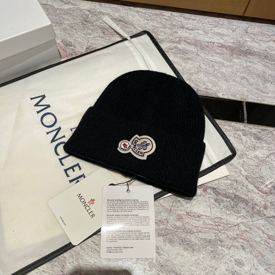 MCL Logo Beanie Wool - Hat - Image 5