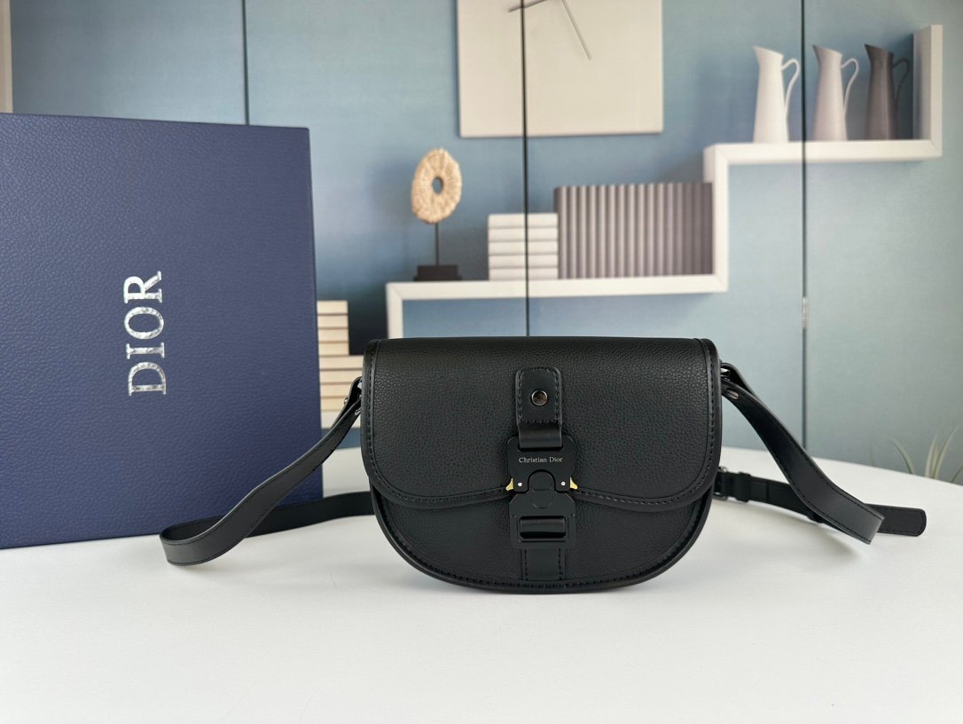 CD Saddle Black Leather - Bag